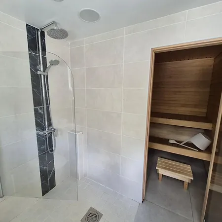 Сasa de vacaciones Saunamaja Saun, Aed, Mere Laehedal Ja Tasuta Parkimine *